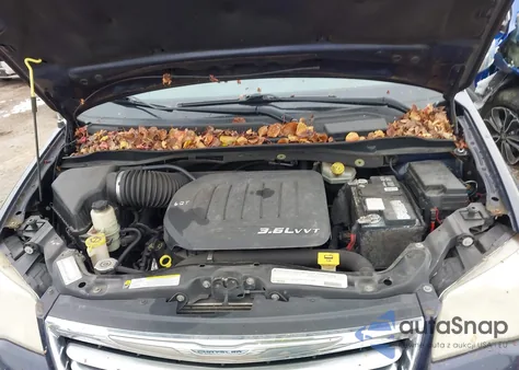 2012 Chrysler Town & Country Touring-L from USA, damaged, VIN 2C4RC1CG7CR393017